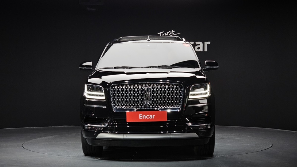 Lincoln Navigator 4th generation