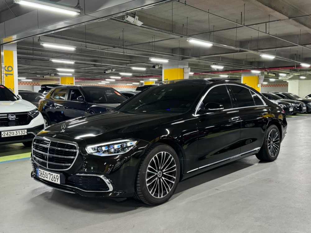 Mercedes-Benz S-Class W223