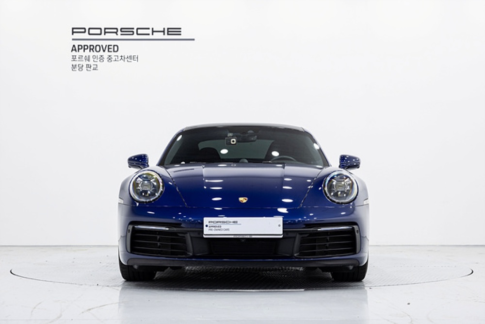 Porsche 911 (992)