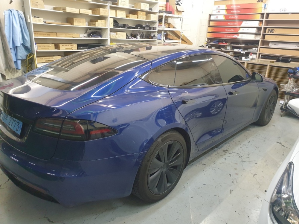 Tesla Model S