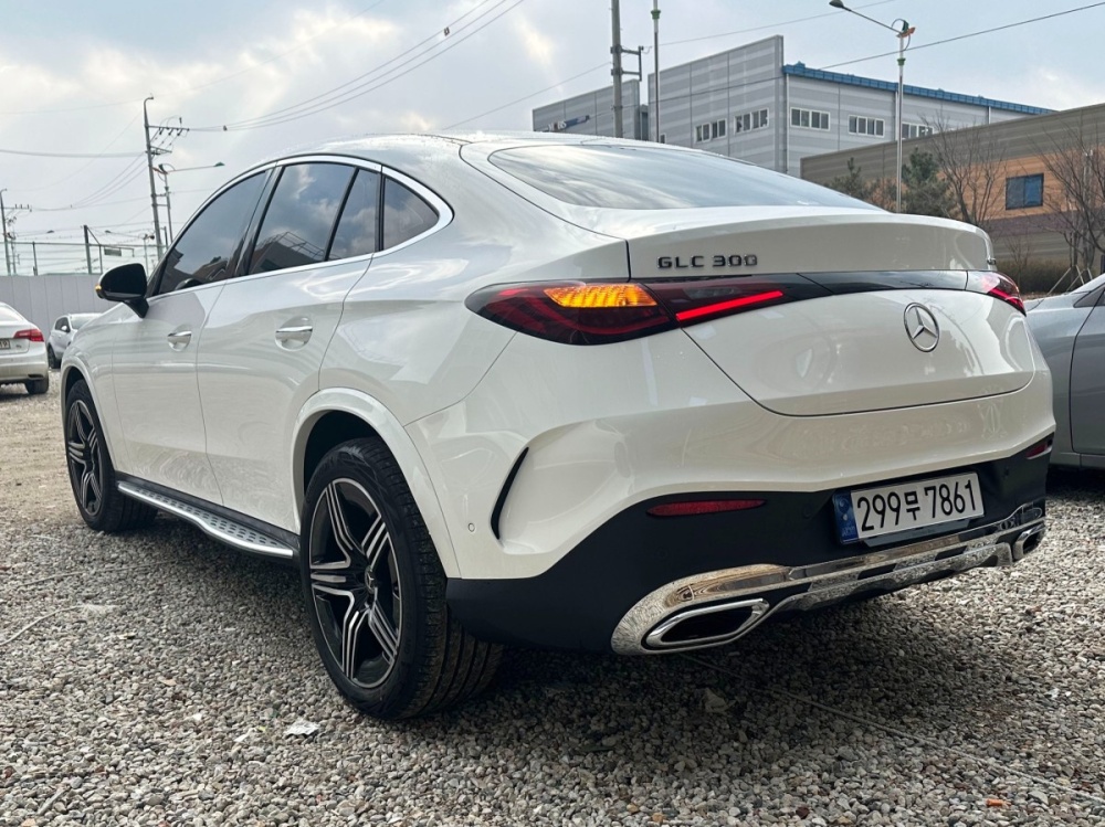 Mercedes-Benz GLC-Class X254