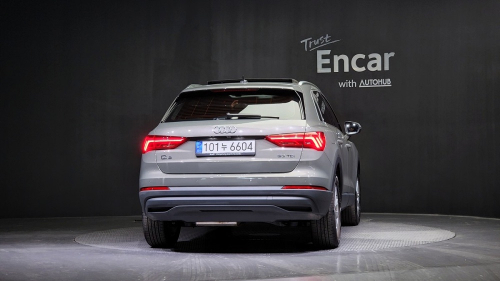 Audi Q3 (F3)