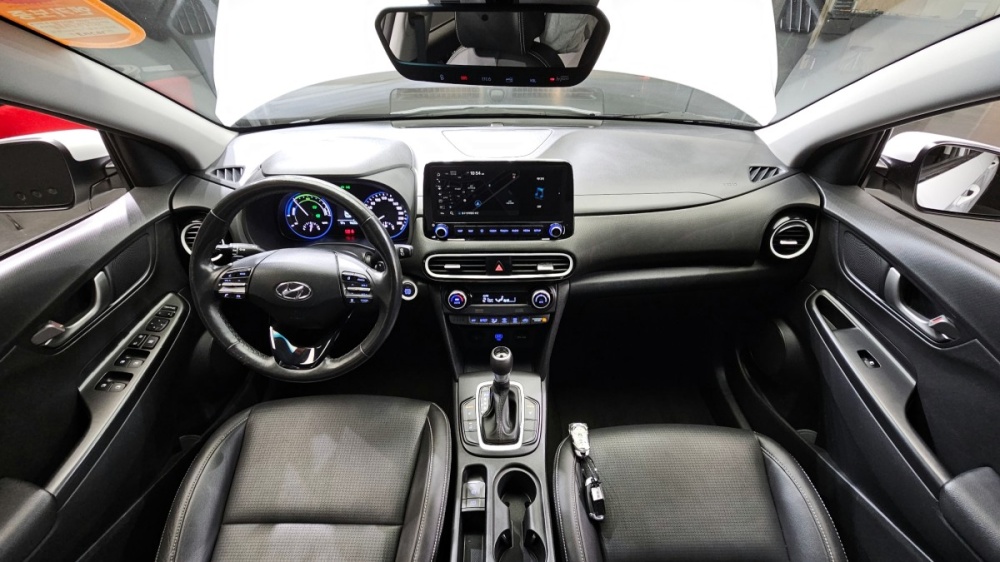 Hyundai kona hybrid