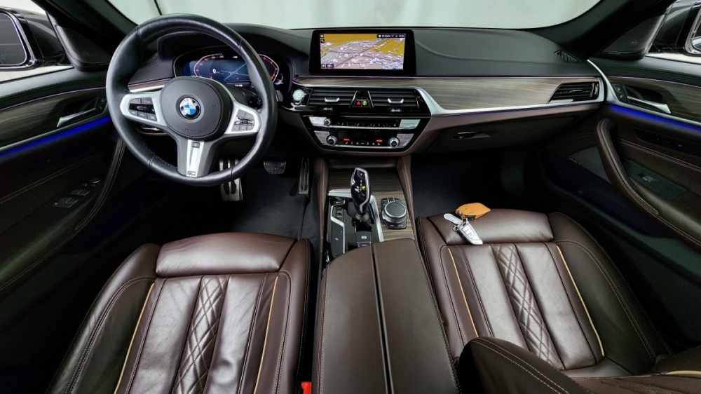 BMW 5 series (G30)