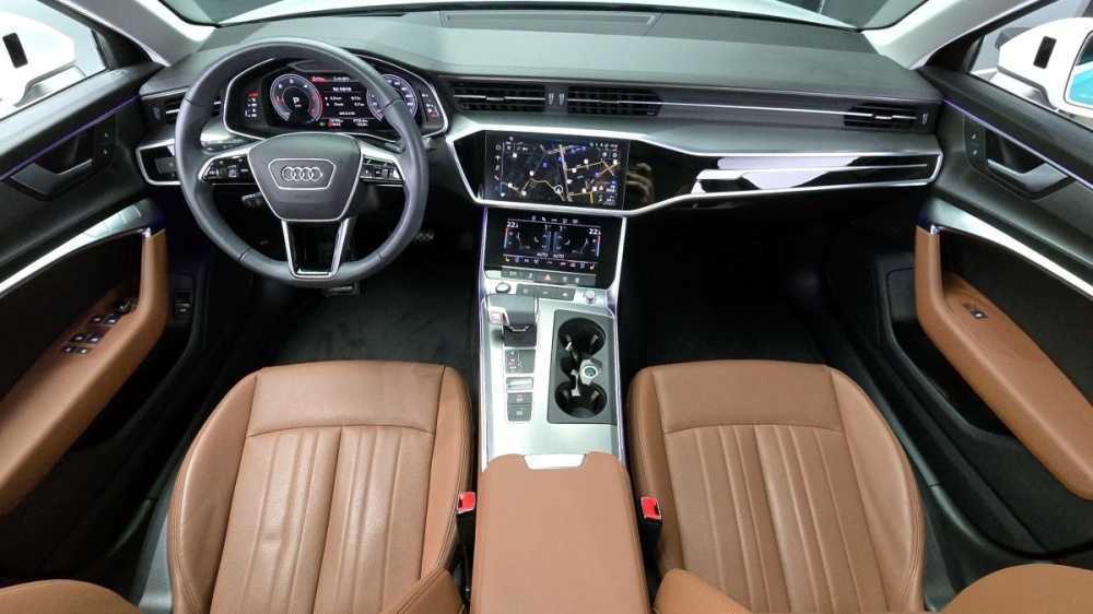 Audi A6 (C8)
