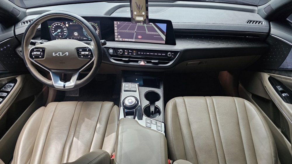 Kia K8 Hybrid