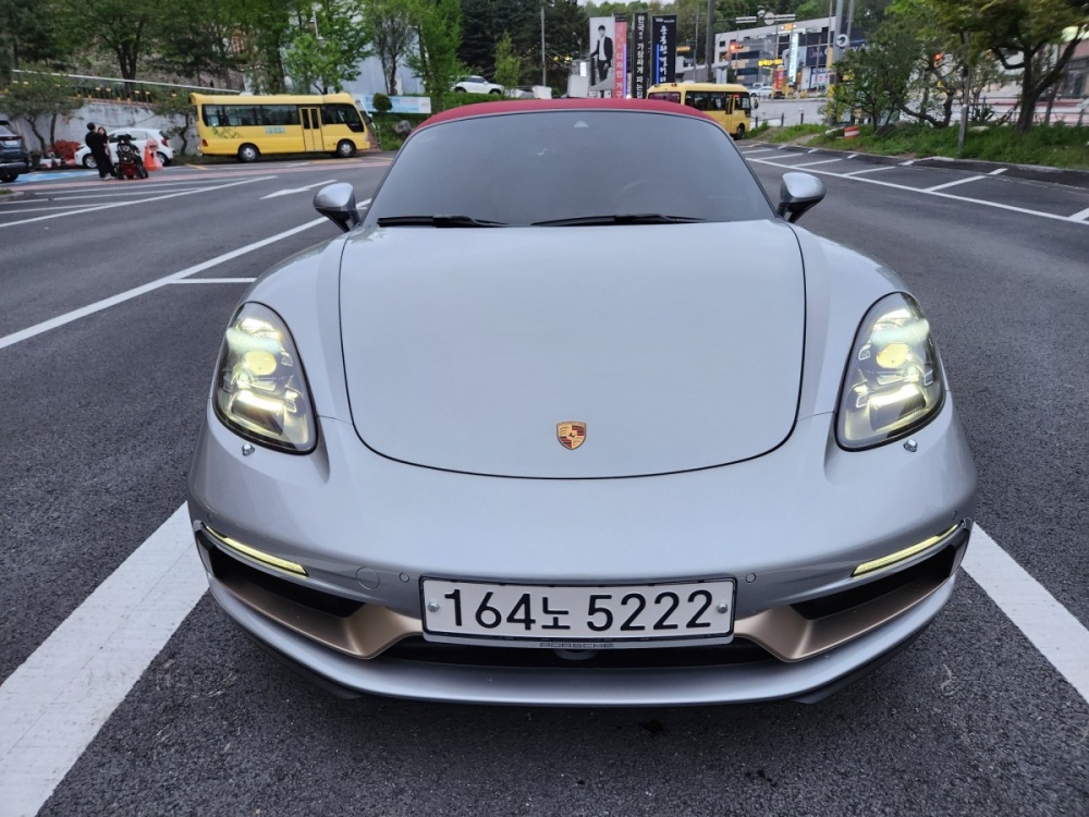 Porsche 718 boxster