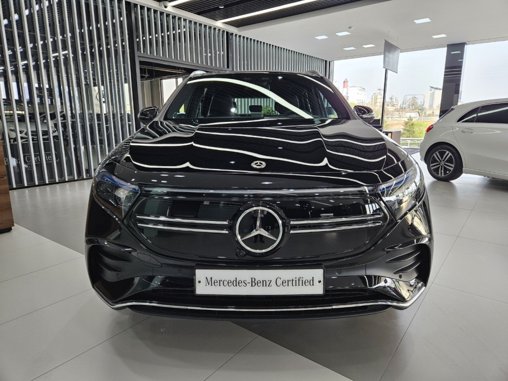 Mercedes-Benz EQA-H243