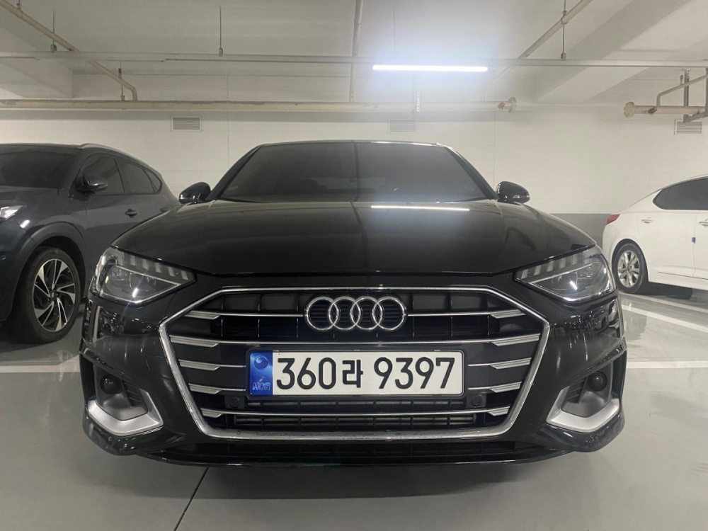 Audi A4 (B9)