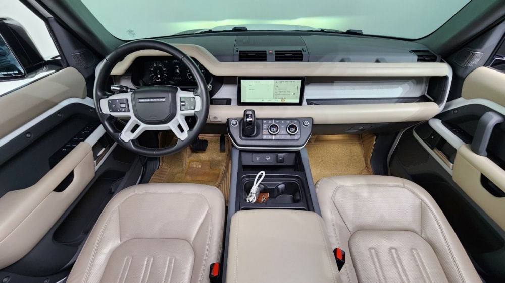Land rover Defender (L663)