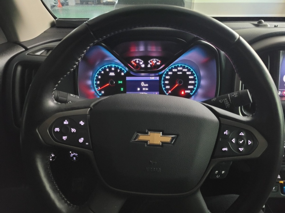 Chevrolet (GM Daewoo) real new colorado