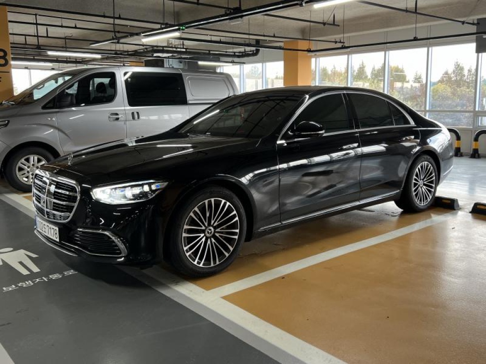 Mercedes-Benz S-Class W223