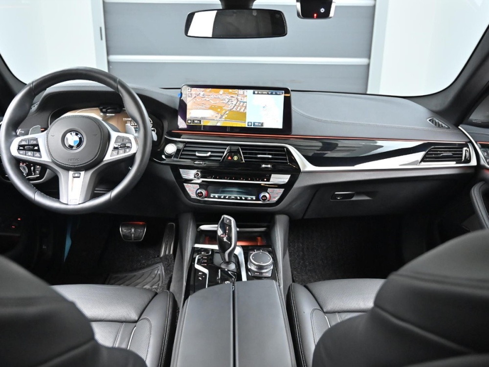 BMW 5 series (G30)