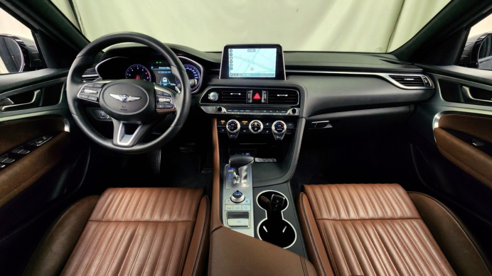 Genesis G70