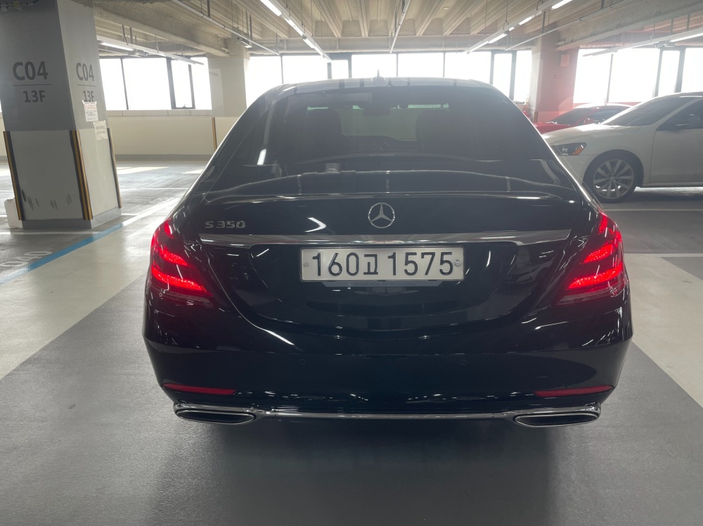 Mercedes-Benz S-Class W222