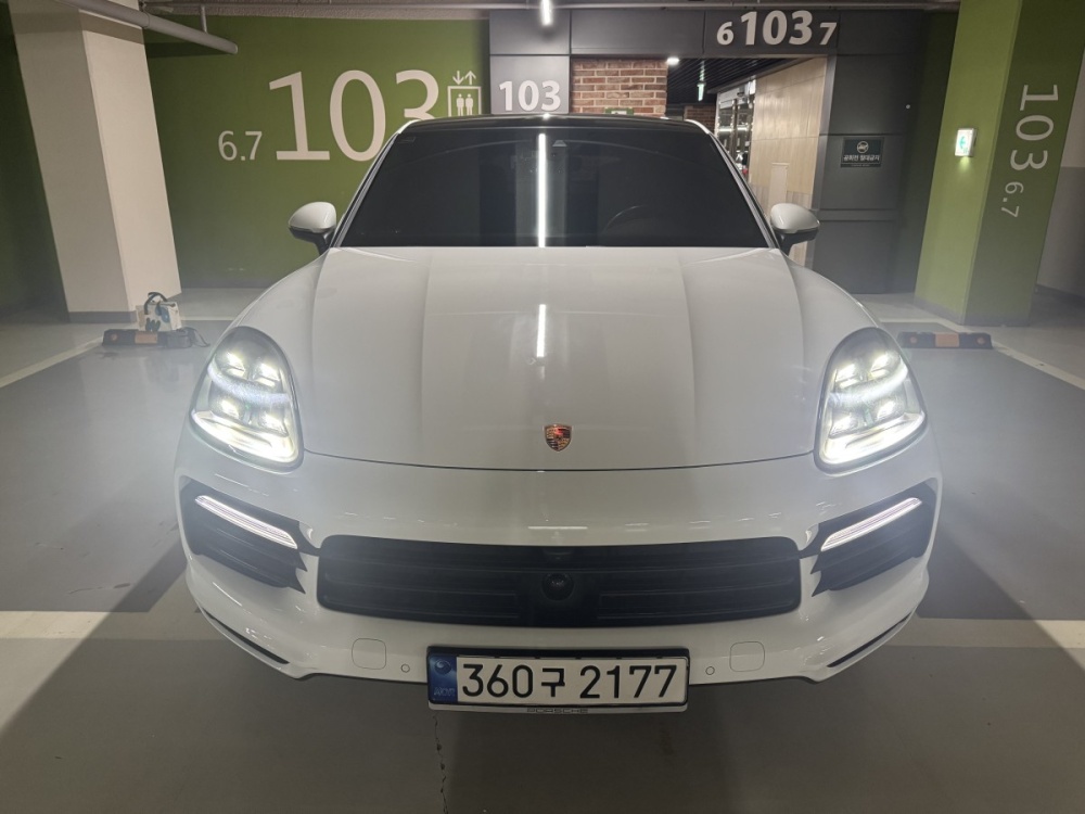 Porsche Cayenne (PO536)