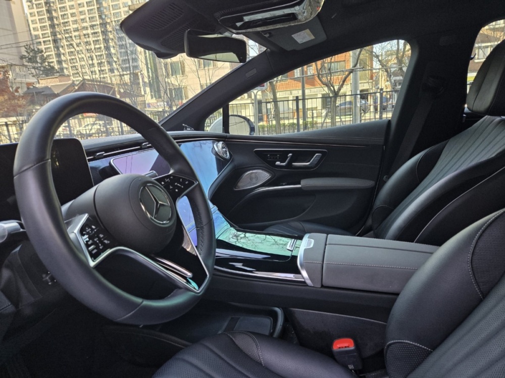 Mercedes-Benz EQS V297