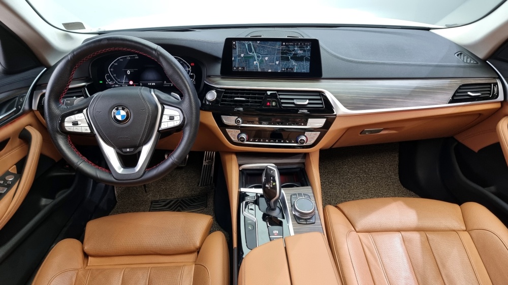 BMW 5 series (G30)