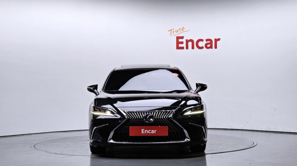 Lexus ES300h 7th generation