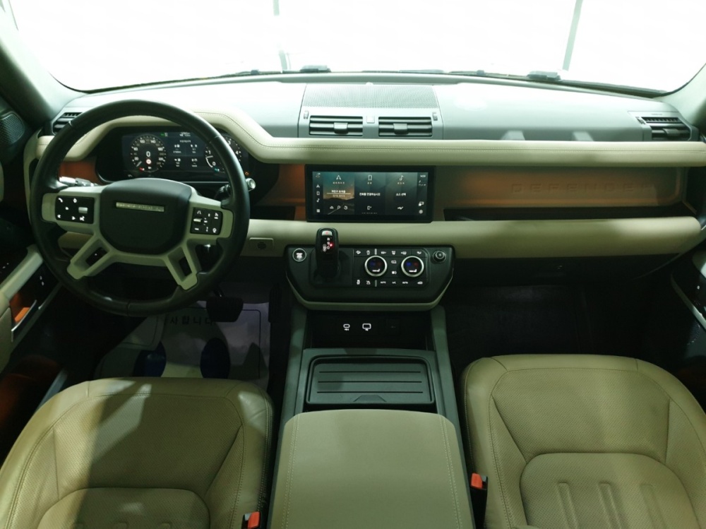 Land rover Defender (L663)