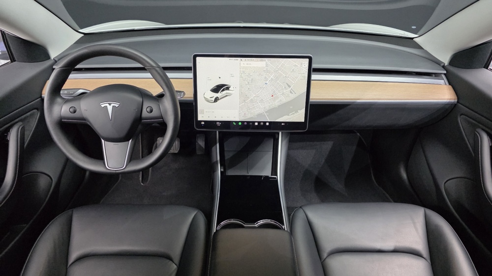 Tesla model 3