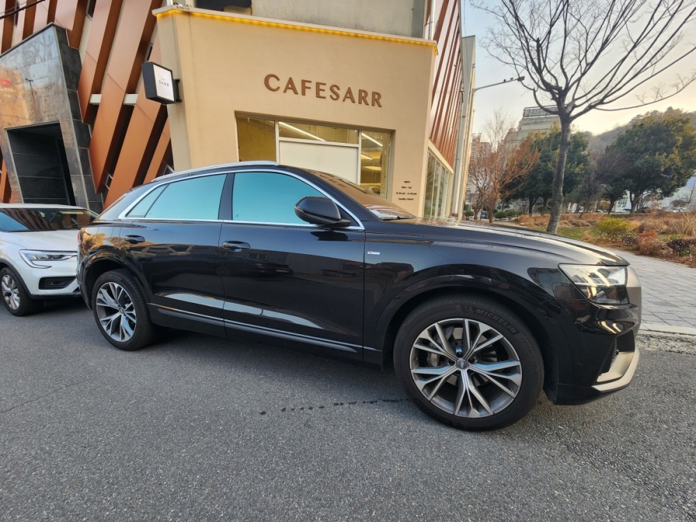 Audi Q8 (4M)