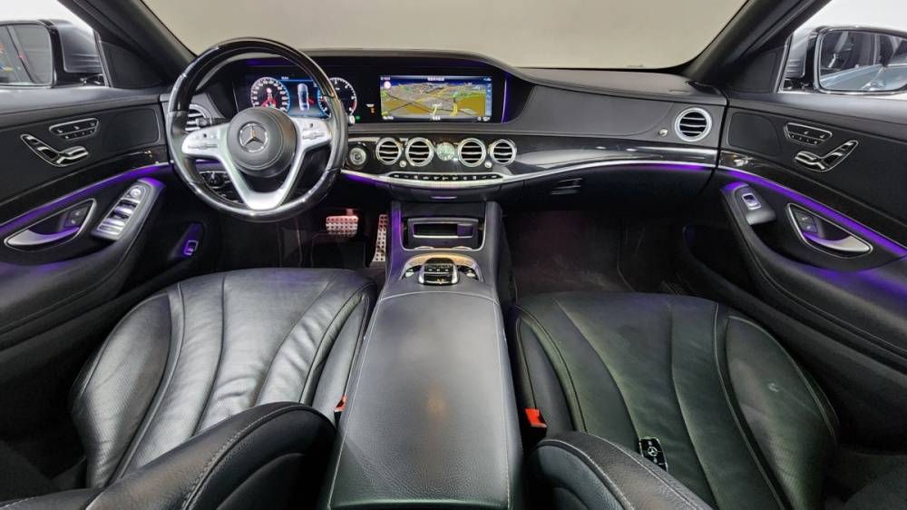Mercedes-Benz S-Class W222