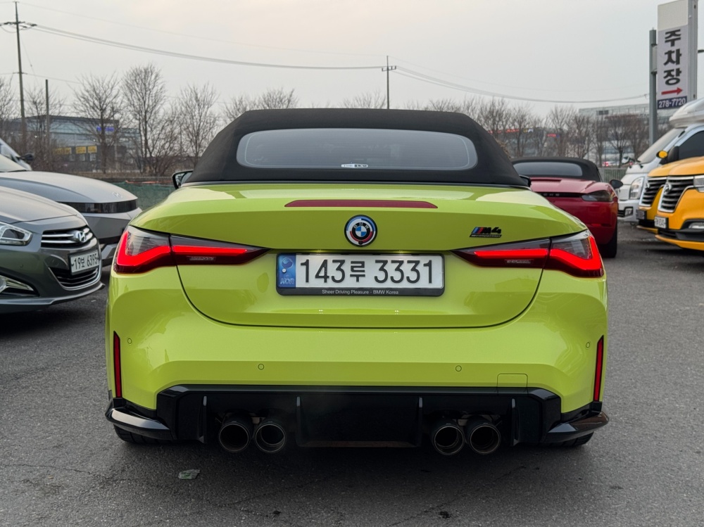 BMW M4 (G82)
