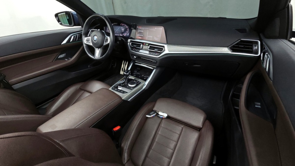 BMW 4 series (G22)