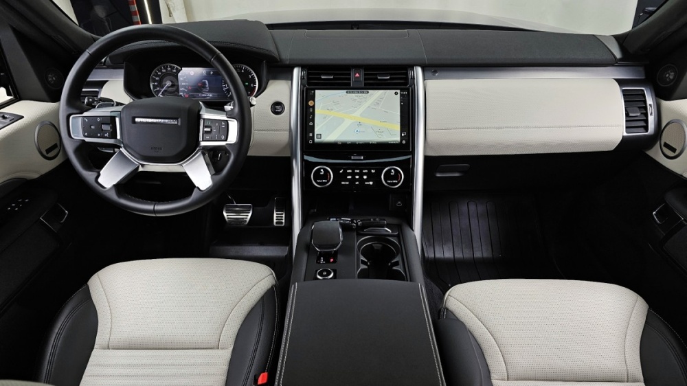 Land rover discovery 5