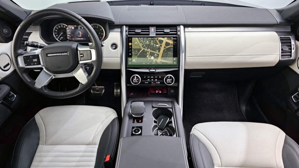 Land rover discovery 5