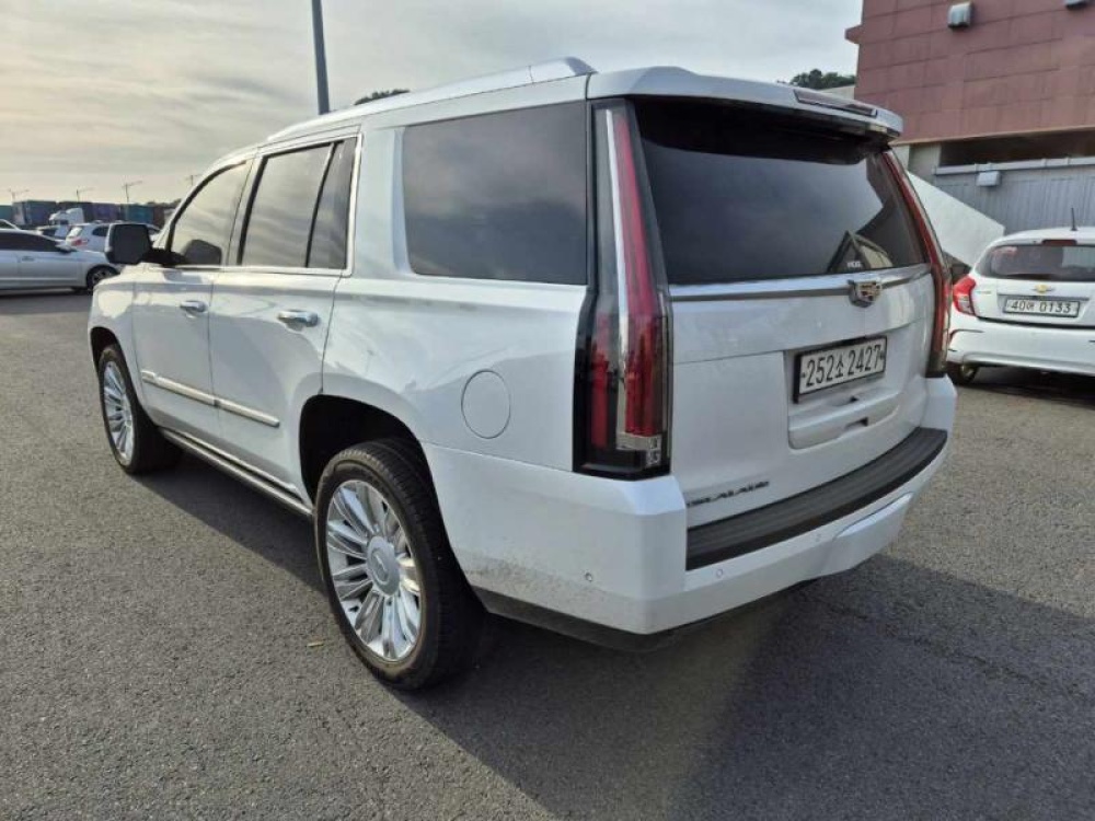 Cadillac escalade