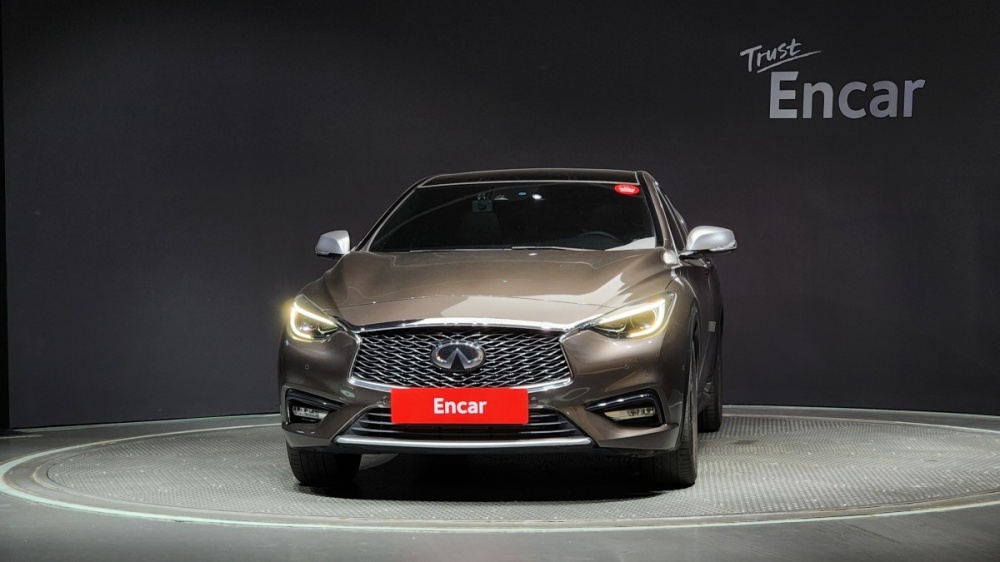 Infinity Q30