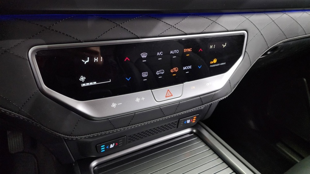 KG Mobility (Ssangyong) Rexton New Arena