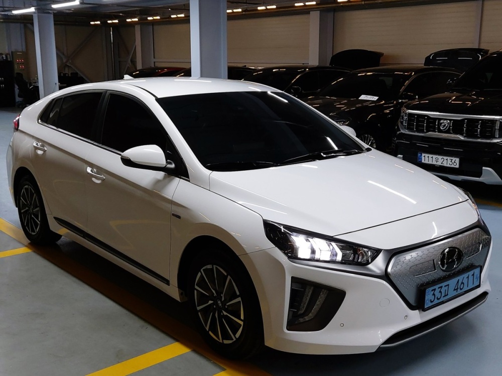 Hyundai The new Ioniq electric