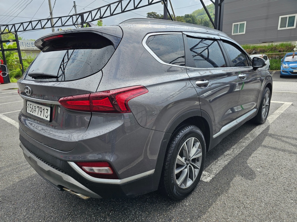 Hyundai Santa Fe TM