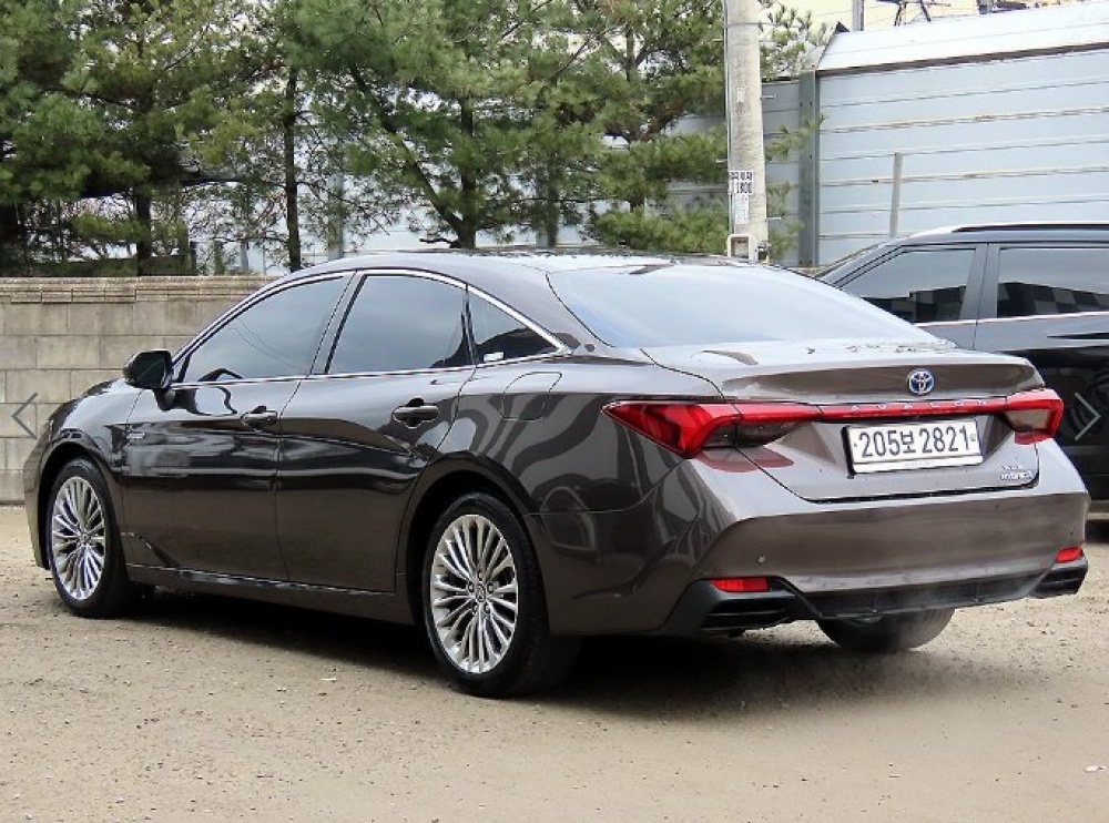 Toyota Avalon 5th generation