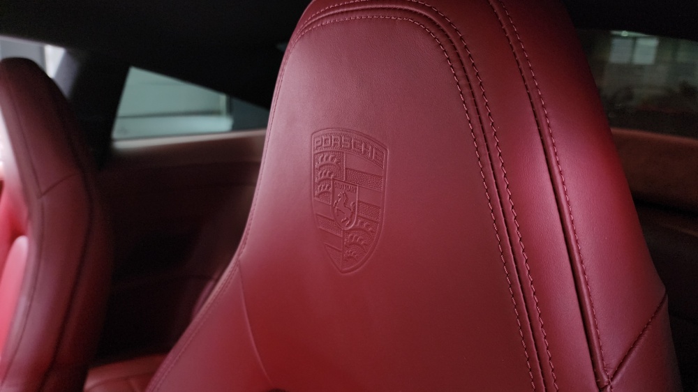 Porsche 911 (992)