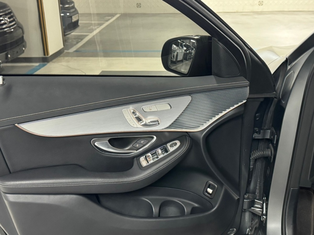 Mercedes-Benz EQC-N293