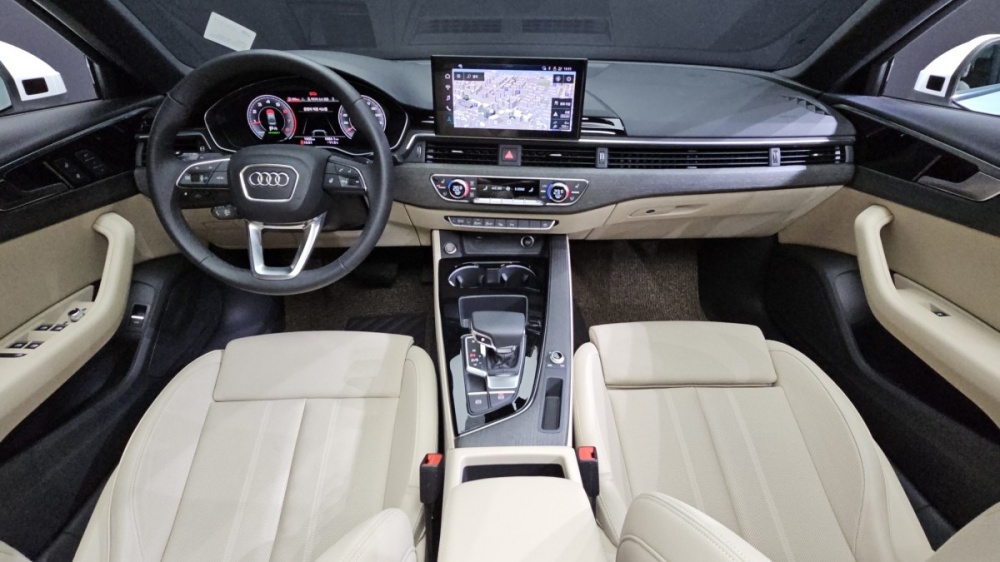 Audi A4 (B9)