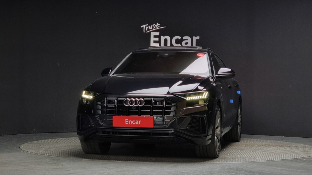 Audi Q8