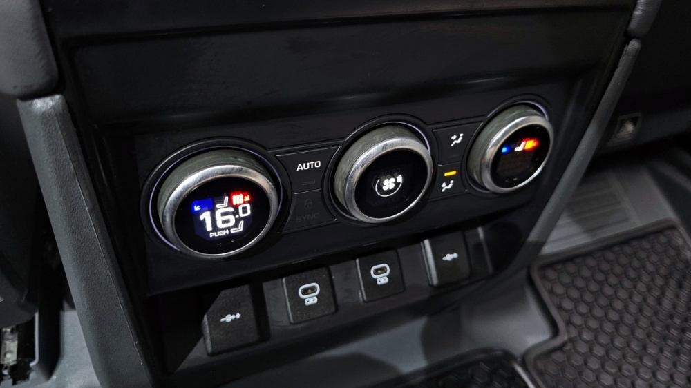 Land rover Defender (L663)