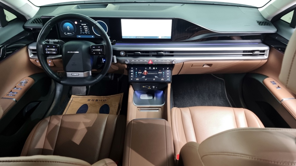Hyundai Grandeur (GN7)