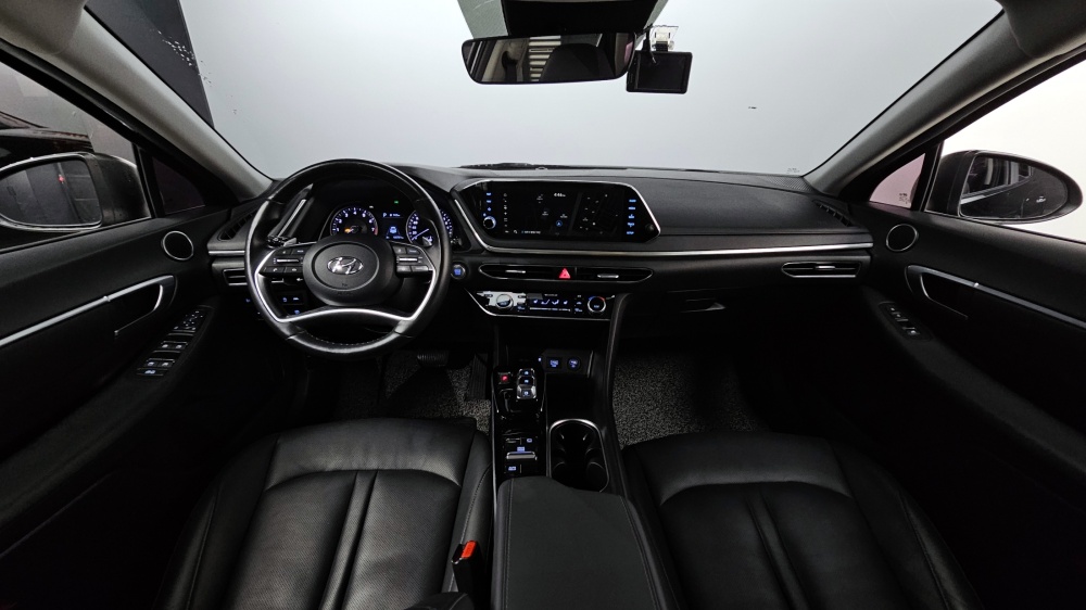 Hyundai Sonata (DN8)