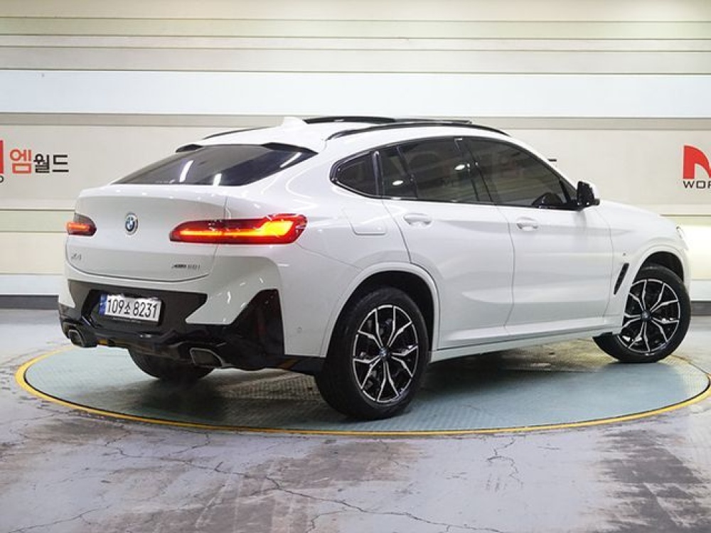 BMW X4 (G02)