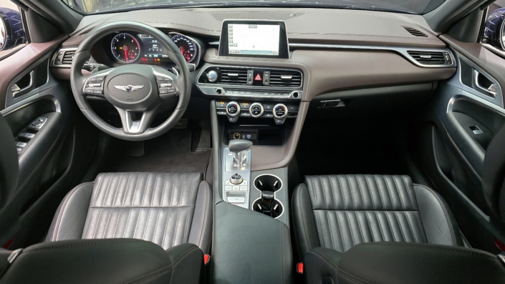 Genesis G70