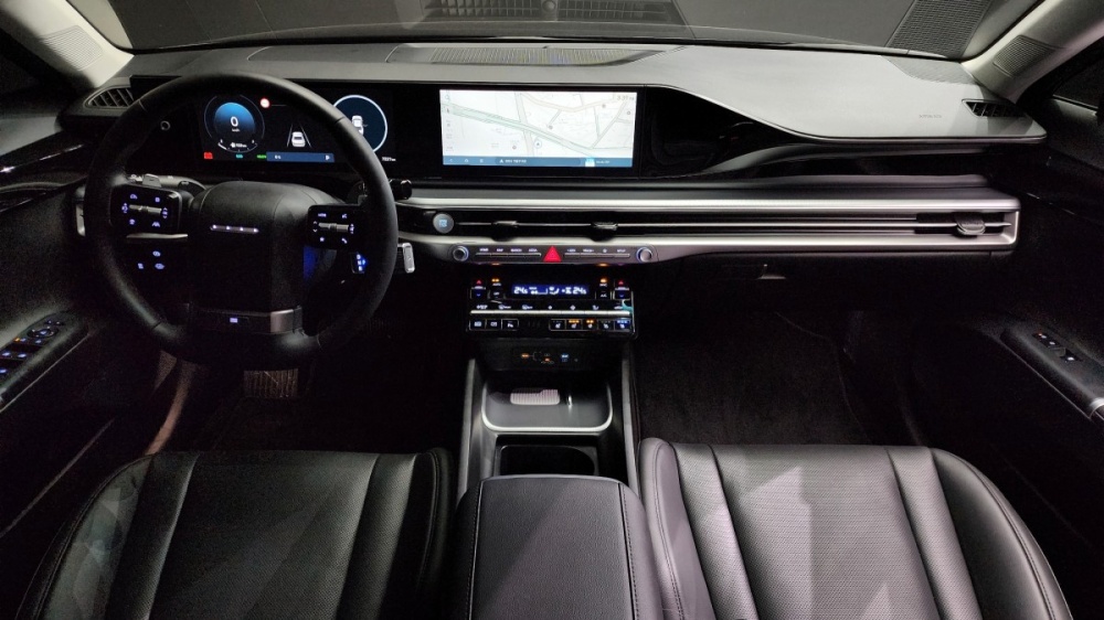 Hyundai Grandeur Hybrid (GN7)