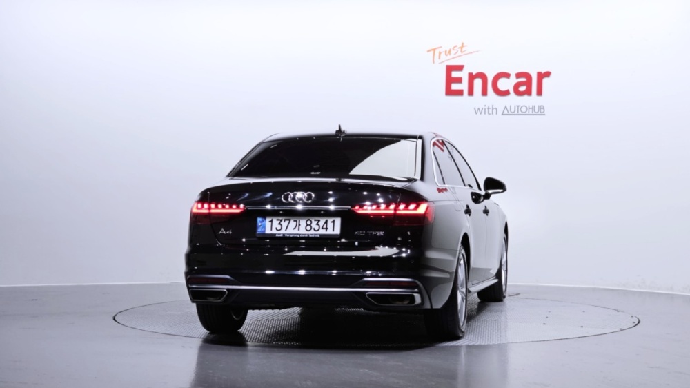 Audi A4 (B9)