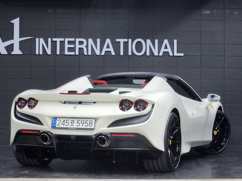 Ferrari F8 Spider