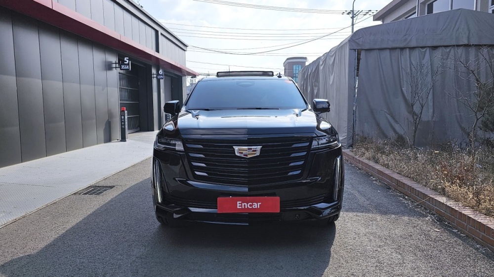 Cadillac Escalade 5th Gen